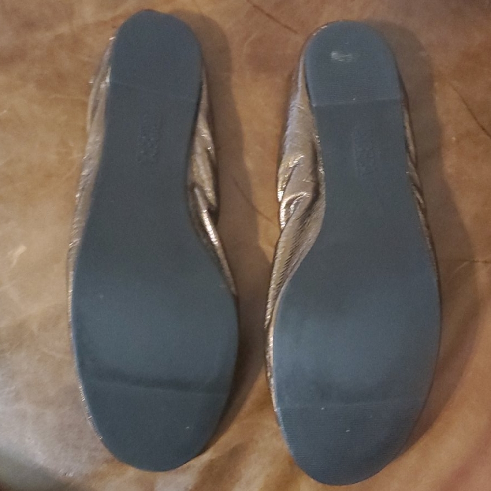 Shoes - Picture 2 of 2